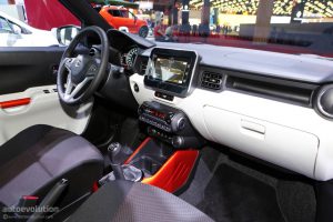 Dự kiến, khi có mặt trên thị trường châu Âu vào tháng 1 năm sau, Suzuki Ignis sẽ có giá khởi điểm khoảng 10.500 Bảng, tương đương 301 triệu Đồng. Ignis sẽ được định vị cao hơn người anh em Celerio trong dàn sản phẩm của Suzuki tại thị trường lục địa già.