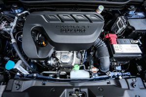 Thay đổi đáng kể hơn của Suzuki S-Cross 2016 nằm bên dưới nắp capô. Cụ thể, Suzuki S-Cross 2016 được trang bị các loại động cơ xăng BoosterJet tăng áp và hộp số mới.
