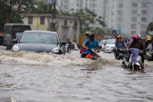 Hình ảnh Chăm sóc ôtô mùa mưa bão số 2