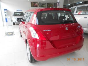 phía sau suzuki swift 2013