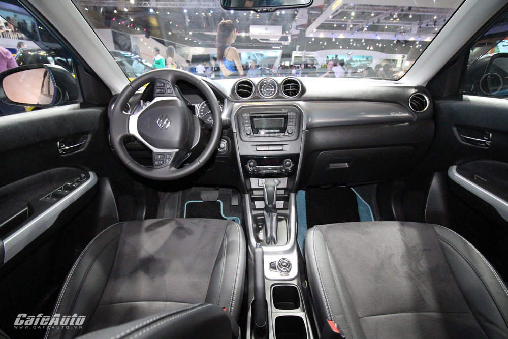 Suzuki Vitara có thêm bản 2 cầu giá từ 879 triệu đồng