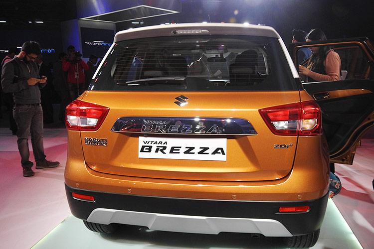  Với lợi thế về giá bán, Suzuki Vitara Brezza nhanh chóng trở thành lựa chọn hàng đầu trong phân khúc SUV tại Ấn Độ. 